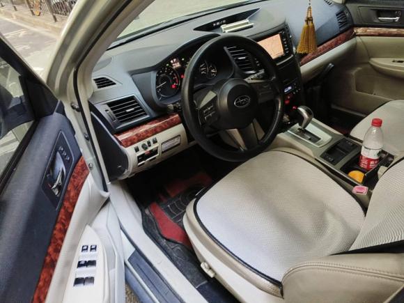 [上海·沪K] 二手斯巴鲁傲虎2010款 2.5i豪华导航版