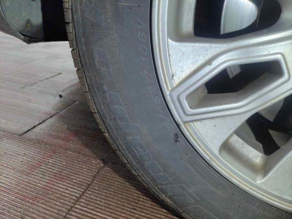 [武汉·鄂A] 二手江铃驭胜S3502016款 2.0T 自动两驱汽油超豪华版5座