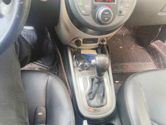 [苏州·苏E] 二手起亚秀尔2012款 1.6L AT Premium