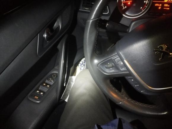 [杭州·浙A] 二手标致标致5082011款 2.3L 自动豪华版