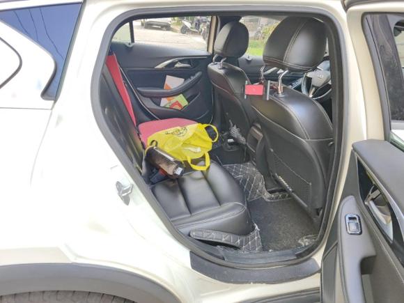 [上海·沪B] 二手英菲尼迪英菲尼迪QX302017款 1.6T 两驱时尚版