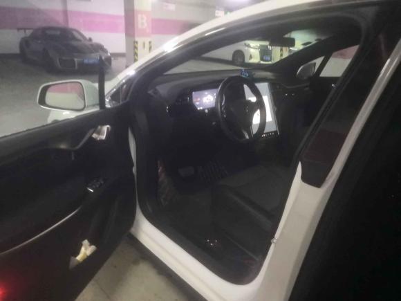 [上海·沪A] 二手特斯拉Model X2017款 Model X 100D 长续航版