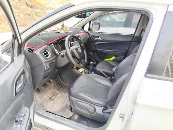 [合肥·皖A] 二手中华中华V32016款 1.5L 手动智能型