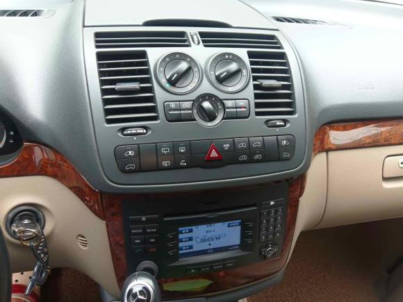 [深圳·粤B] 二手奔驰唯雅诺2013款 3.0L 礼遇版