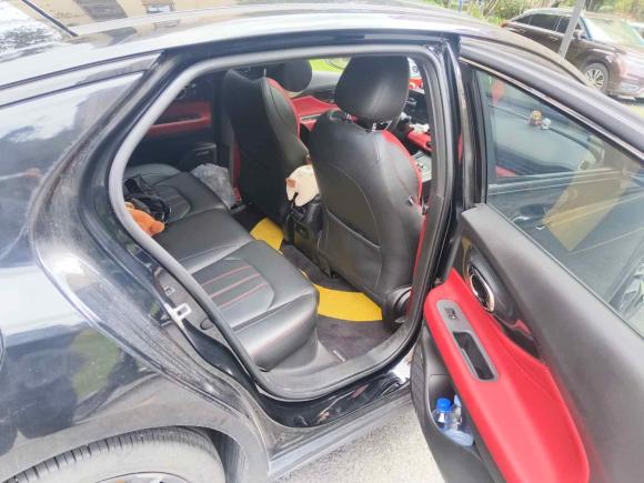 [杭州·赣E] 二手广汽传祺影豹2021款 270T DCT J15版