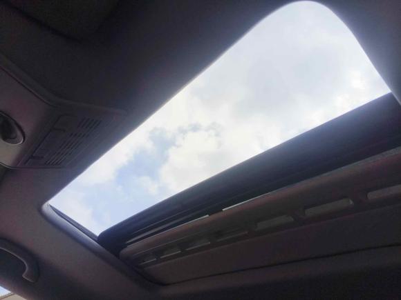 [南昌·赣A] 二手大众迈特威2012款 2.0TSI 两驱豪华版