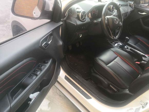 [杭州·贵A] 二手东南东南DX32016款 1.5L 手动尊贵型