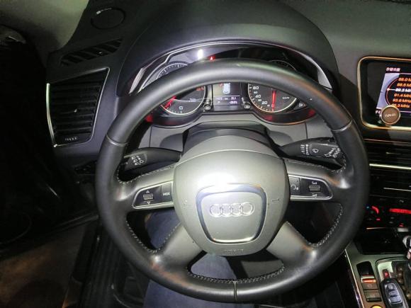 [广州·粤A] 二手奥迪奥迪Q52012款 2.0TFSI 舒适型