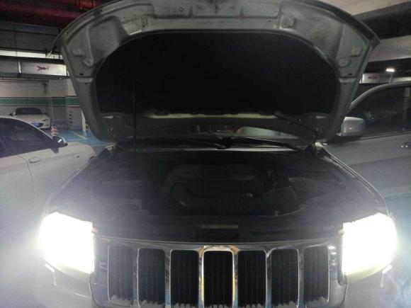 [深圳·粤B] 二手Jeep大切诺基2011款 3.6L 70周年限量版