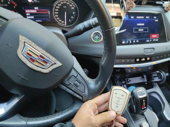 [南昌·赣A] 二手凯迪拉克凯迪拉克XT42018款 28T 两驱领先型