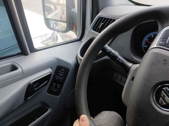 [苏州·苏U] 二手福田图雅诺2022款 2.0T手动通途多功能长轴中顶后单胎5/6/7/9座4F20TC3