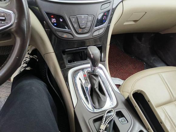 [上海·苏E] 二手别克君威2014款 2.4L SIDI精英时尚型