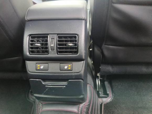 [上海·沪F] 二手斯巴鲁傲虎2015款 2.0DIT 尊贵版