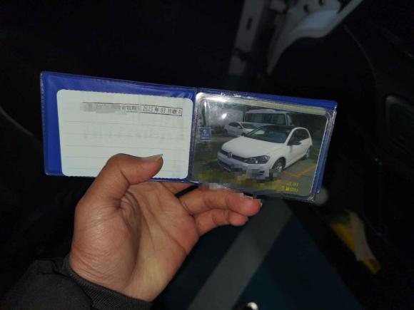 [杭州·浙A] 二手大众高尔夫2017款 230TSI 自动舒适百万辆纪念版