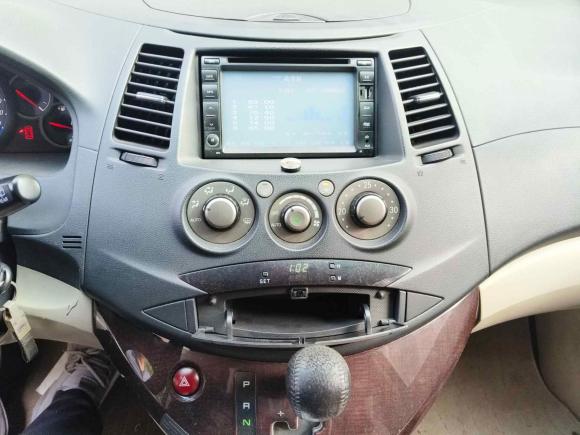 [南通·粤T] 二手三菱格蓝迪2009款 2.4 七座舒适版