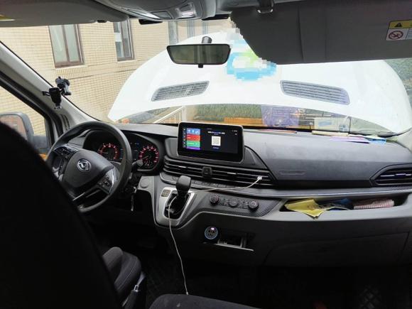 [成都·川G] 二手上汽大通MAXUS新途V902022款 2.0T AMT运杰前驱短轴中顶后单胎6座