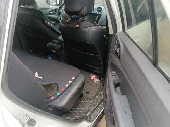 [济南·鲁A] 二手比亚迪比亚迪S72015款 2.0T 升级版 自动尊贵型