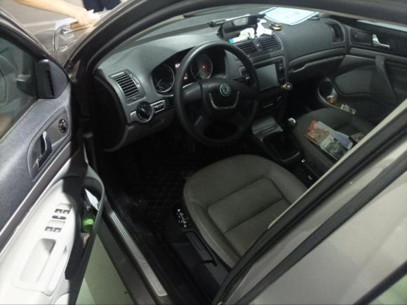 [义乌·浙G] 二手斯柯达明锐2013款 1.6L 手动逸俊版