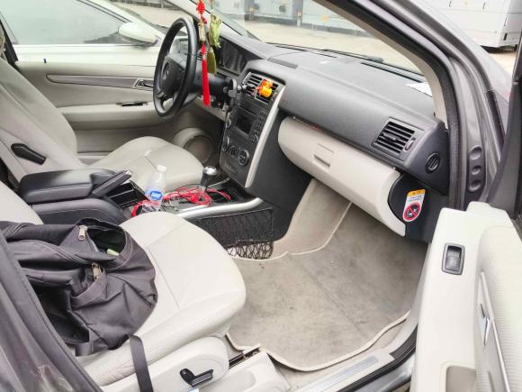 [广州·粤A] 二手奔驰奔驰B级2009款 B 200 动感型