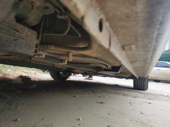 [武汉·鄂A] 二手雪铁龙爱丽舍2016款 1.6L 手动时尚型