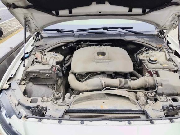 [杭州·赣H] 二手捷豹捷豹XF2016款 XF 2.0T 两驱风华版