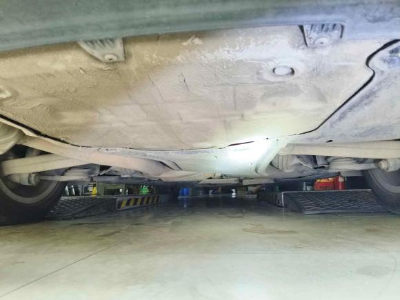 [武汉·鄂H] 二手奥迪奥迪A4L2016款 35 TFSI 典藏版 自动标准型