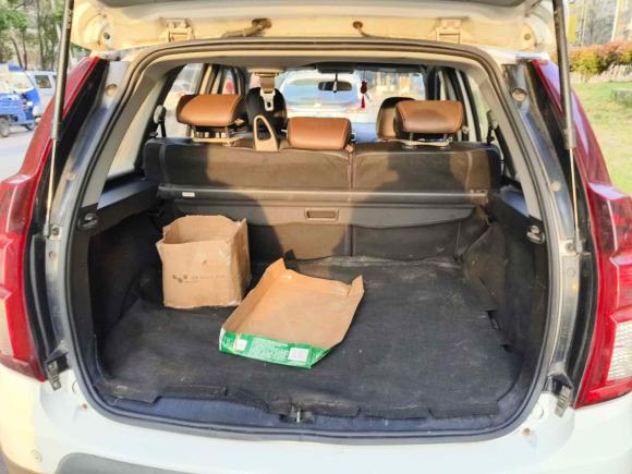 [武汉·鄂A] 二手东风风行景逸X52016款 1.6L CVT豪华型