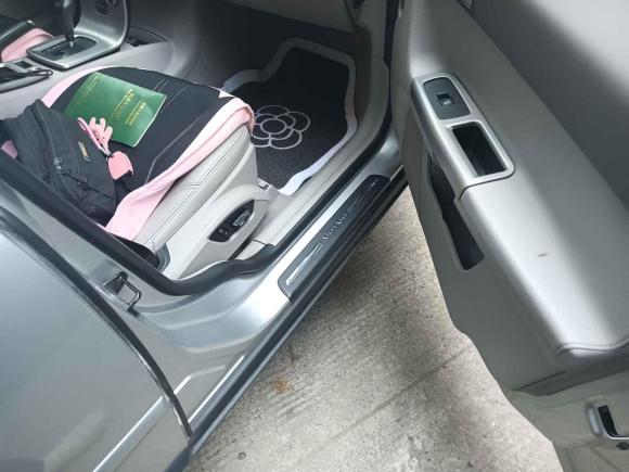 [上海·皖S] 二手沃尔沃沃尔沃S402010款 2.0L 自动智雅版