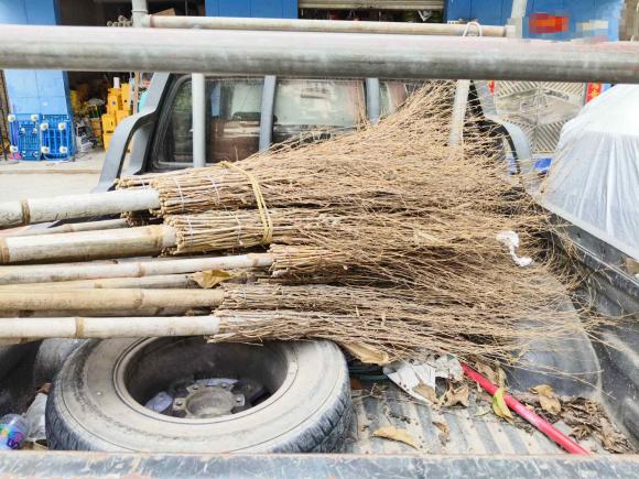 [深圳·粤B] 二手江铃宝典2018款 2.9T新超值两驱柴油豪华型标准货箱JX4D30B5L