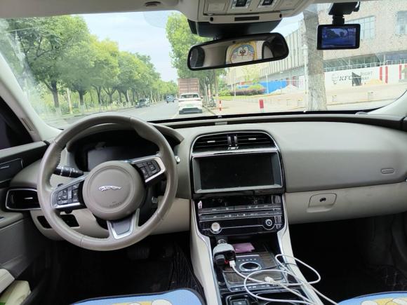 [上海·苏F] 二手捷豹捷豹XEL2019款 2.0T 200PS 尊享版