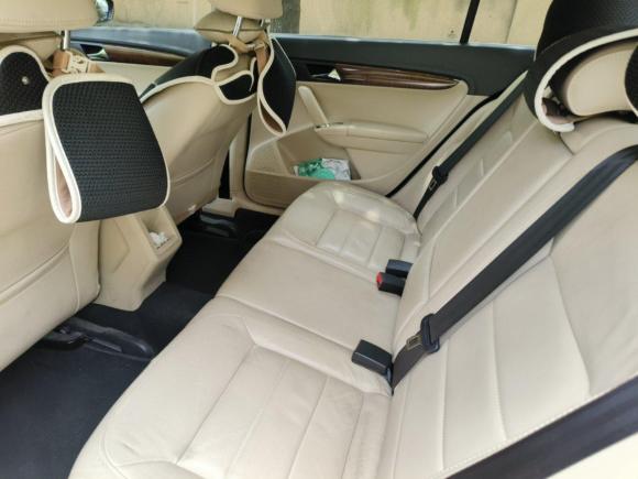 [上海·沪A] 二手大众朗逸2013款 改款 1.4TSI 手动舒适版