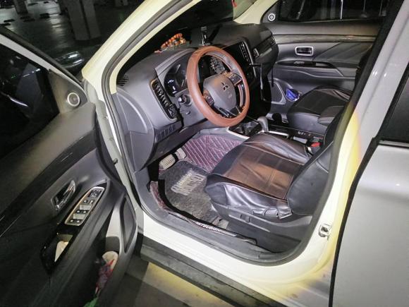 [南昌·赣A] 二手三菱欧蓝德2019款 2.0L 两驱畅享版 5座 国VI