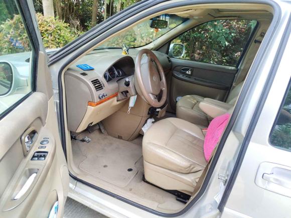 [芜湖·皖B] 二手别克别克GL82011款 2.4L LT行政版