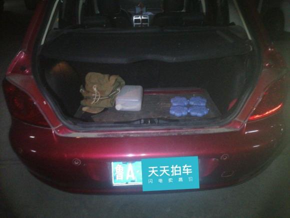 [济南·鲁A] 二手标致标致3072010款 两厢 1.6L 自动舒适版