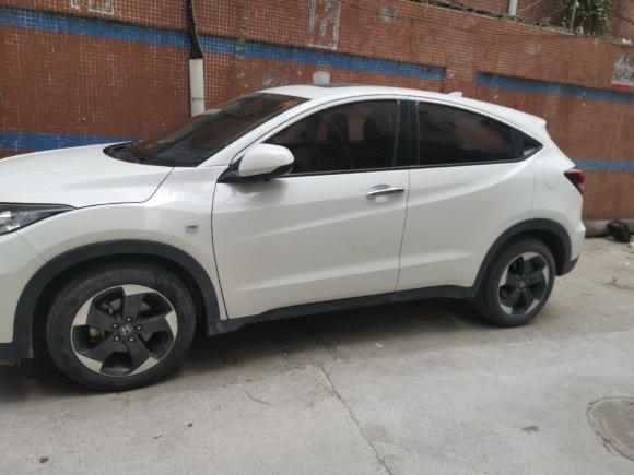 [佛山·粤T] 二手本田缤智2017款 1.8L CVT两驱先锋型