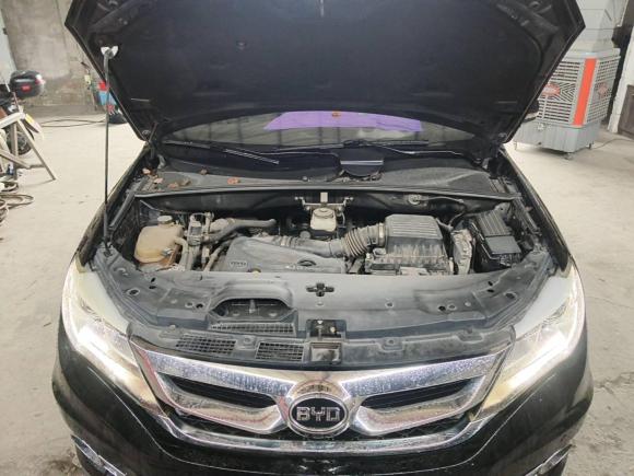 [温州·浙C] 二手比亚迪比亚迪S72015款 2.0T 自动尊贵型