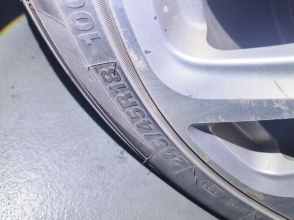 [深圳·粤L] 二手别克君越2013款 2.4L SIDI豪华舒适型