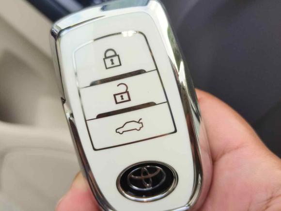 [南昌·赣A] 二手丰田兰德酷路泽2015款 4.0L V6 中东低配版