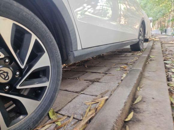 [武汉·渝A] 二手长安欧尚长安欧尚A8002017款 1.5T 手动豪享型