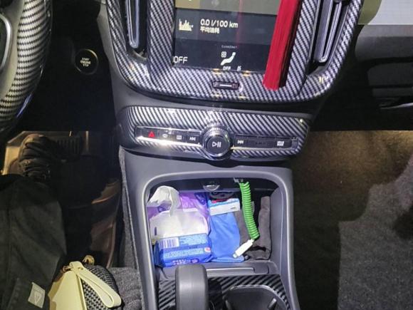 [武汉·鄂A] 二手沃尔沃沃尔沃XC402022款 T4 四驱智行时尚版