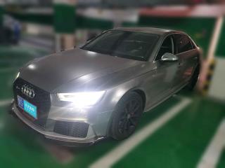 奥迪奥迪A4L2018款30周年年型40TFSI时尚型