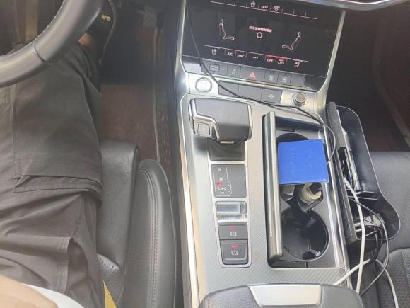 [上海·沪B] 二手奥迪奥迪A6L2019款 45 TFSI quattro 臻选致雅型