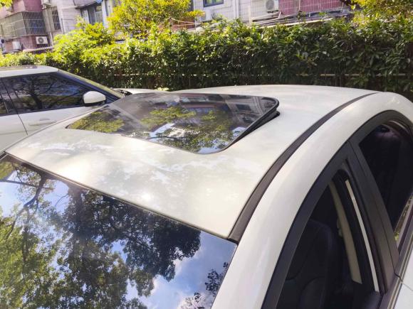 [上海·沪B] 二手荣威荣威3602015款 1.5L 自动豪华版