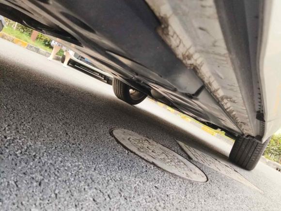 [上海·苏U] 二手大众途观X2022款 330TSI 两驱尊崇旗舰版