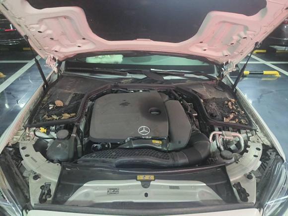 [上海·豫A] 二手奔驰奔驰C级2019款 C 260 运动版