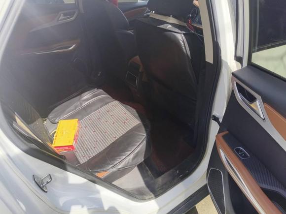 [武汉·鄂A] 二手众泰众泰T3002017款 1.5T CVT尊享型