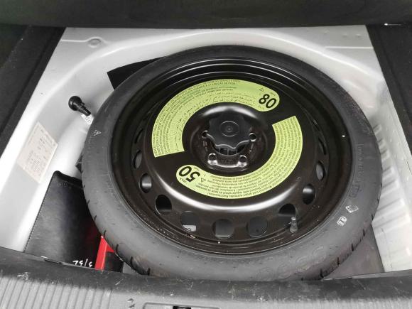 [芜湖·皖B] 二手奥迪奥迪A4L2015款 35 TFSI 自动标准型