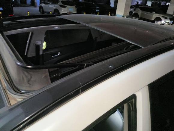 [济南·鲁A] 二手现代途胜2015款 1.6T 双离合两驱领先型