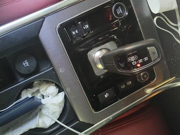 [嘉兴·浙C] 二手捷豹捷豹XEL2020款 2.0T 200PS R-DYNAMIC S进取运动版