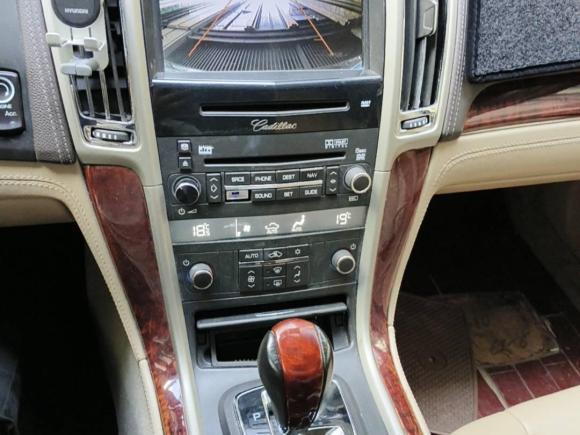 [上海·沪C] 二手凯迪拉克SLS赛威2011款 2.0T 豪华型